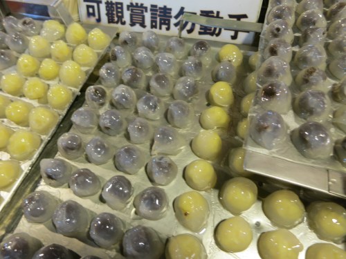 Trays of Fen Yuan, small glutinious balls of steamed sticky rice powder stuffed with fillings such as red bean paste or green tea and then either eaten out of hand or used to top any other various desserts