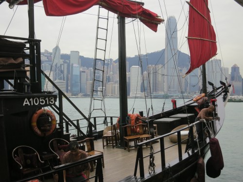 Kowloon 15 - Cool Looking Boat