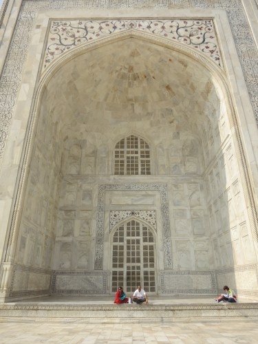 Taj Mahal 58 - Sitting in Archway