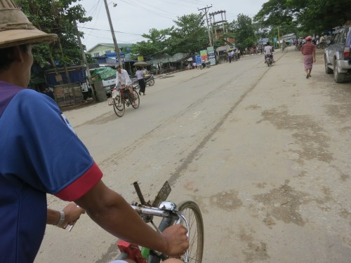 The best way to get out and around the countryside is to pay a bicycle taxi driver (known as a sidecar here) a few dollars to drive you around and show you the countryside