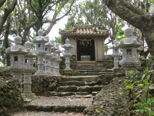 A small but endearing shrine near the entrance to the bay