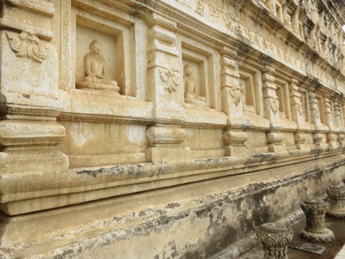Detail of the walls of the Maha-Bodi Pagoda