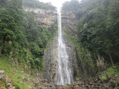 A look up at Japan's tallest waterfall